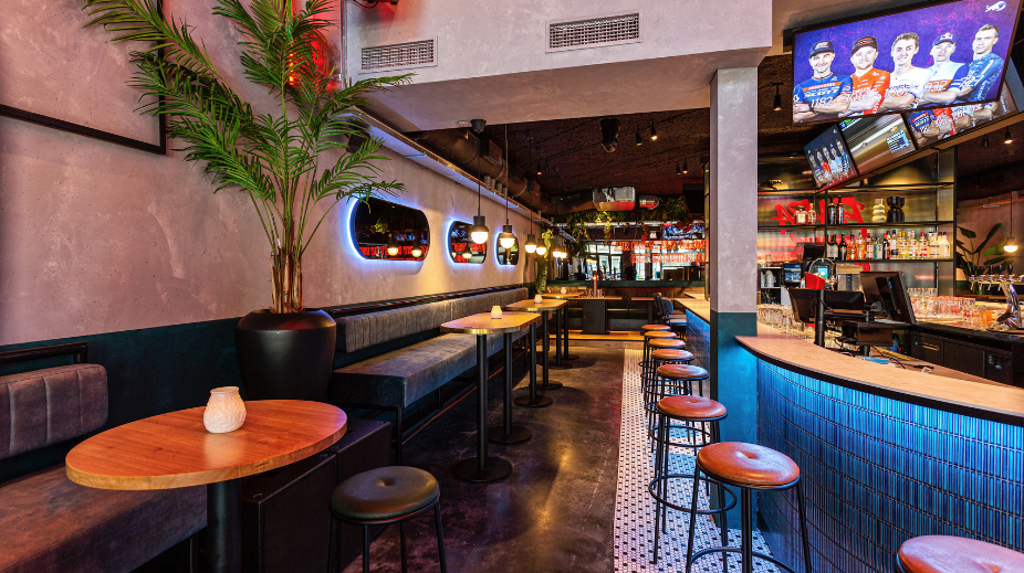 Tilburg is een 'sexy sportsbar' rijker Papa Jim